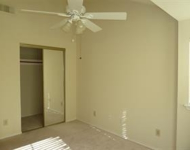 1103 Dulles Avenue - Photo Thumbnail 12
