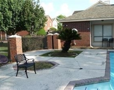 1103 Dulles Avenue - Photo Thumbnail 16