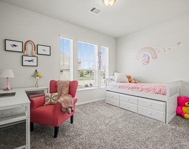 2214 Lierna Drive - Photo Thumbnail 18