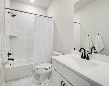 2214 Lierna Drive - Photo Thumbnail 19