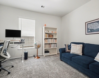 2214 Lierna Drive - Photo Thumbnail 17