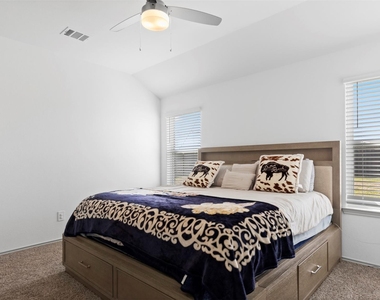 3521 Rockefeller Road - Photo Thumbnail 8