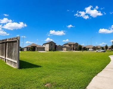 21422 Chester Cliff Lane - Photo Thumbnail 3