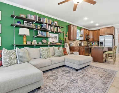 410 Peach Street - Photo Thumbnail 10