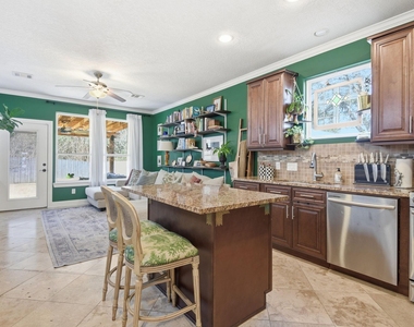 410 Peach Street - Photo Thumbnail 12
