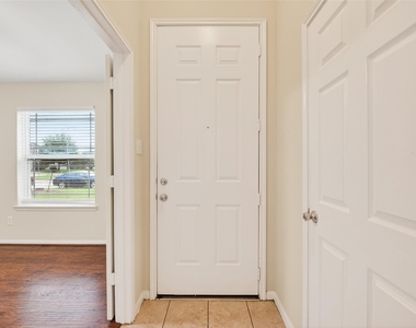 3714 Glover Meadows Lane - Photo Thumbnail 3