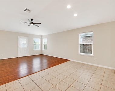 3714 Glover Meadows Lane - Photo Thumbnail 11