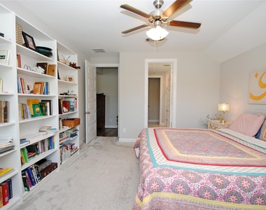 24818 Harvest Elm Court - Photo Thumbnail 29