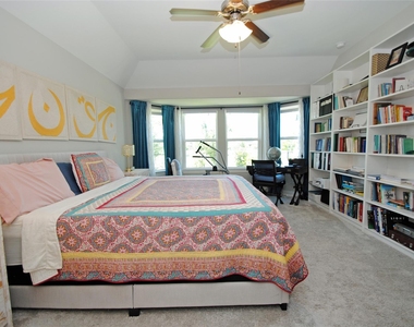 24818 Harvest Elm Court - Photo Thumbnail 33
