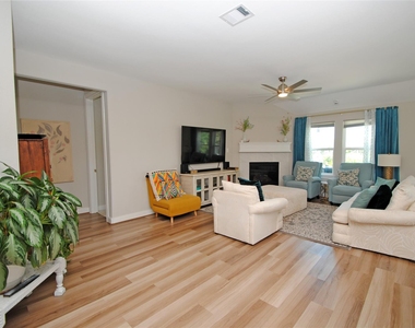 24818 Harvest Elm Court - Photo Thumbnail 16