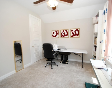 24818 Harvest Elm Court - Photo Thumbnail 20