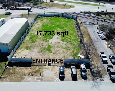 2323 Daugherty Street - Photo Thumbnail 6