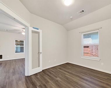 12322 Sabine Point Drive - Photo Thumbnail 17