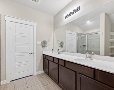 12322 Sabine Point Drive - Photo Thumbnail 31