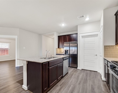 12322 Sabine Point Drive - Photo Thumbnail 6