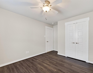12322 Sabine Point Drive - Photo Thumbnail 25