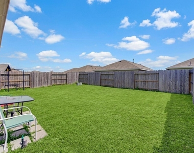 26923 Winward Creek Trail - Photo Thumbnail 17