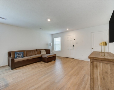 26923 Winward Creek Trail - Photo Thumbnail 24