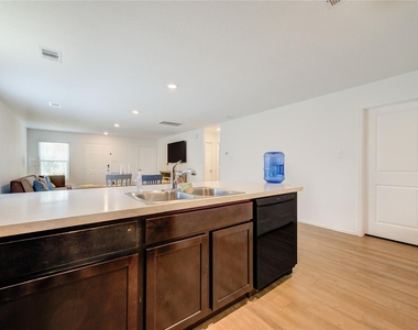 26923 Winward Creek Trail - Photo Thumbnail 35