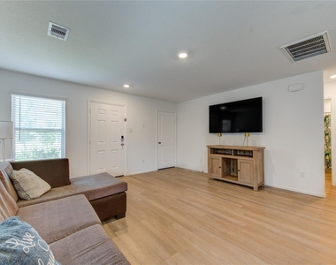 26923 Winward Creek Trail - Photo Thumbnail 28