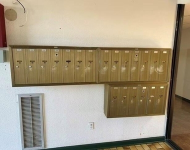2830 S Bartell Drive - Photo Thumbnail 8