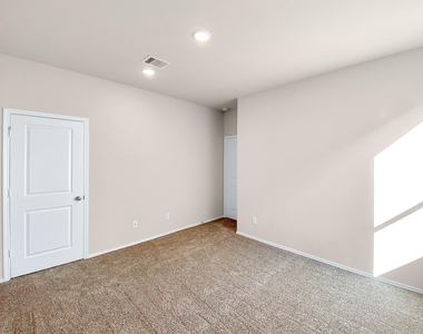 13067 Clearview Drive - Photo Thumbnail 11