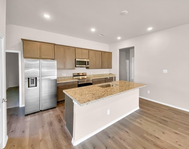 13067 Clearview Drive - Photo Thumbnail 4