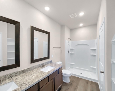 13067 Clearview Drive - Photo Thumbnail 8
