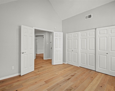 2300 Old Spanish Trail - Photo Thumbnail 17
