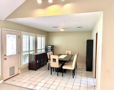 14834 Charlmont Drive - Photo Thumbnail 5