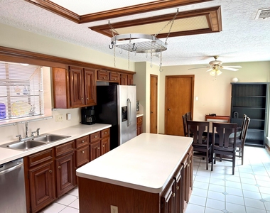 14834 Charlmont Drive - Photo Thumbnail 7