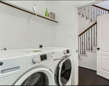 19251 N Cottonwood Green Lane - Photo Thumbnail 17