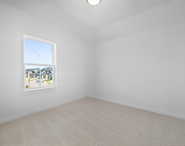 3238 Kindred Way - Photo Thumbnail 29
