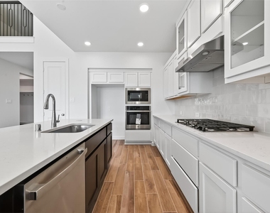 3238 Kindred Way - Photo Thumbnail 16
