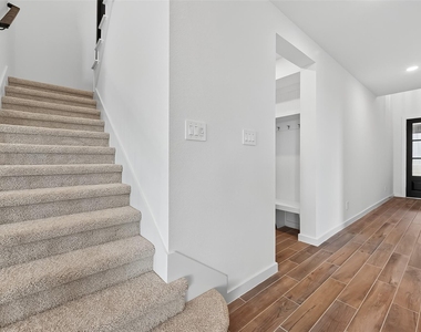 3238 Kindred Way - Photo Thumbnail 8