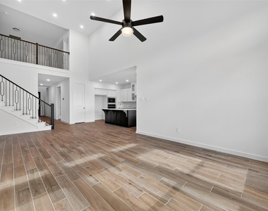 3238 Kindred Way - Photo Thumbnail 14