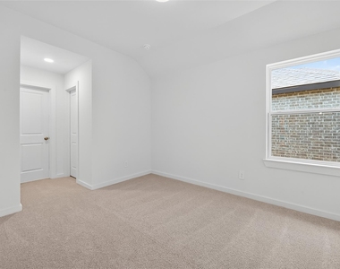 3238 Kindred Way - Photo Thumbnail 31
