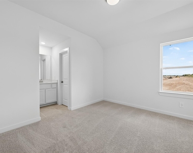 3238 Kindred Way - Photo Thumbnail 34