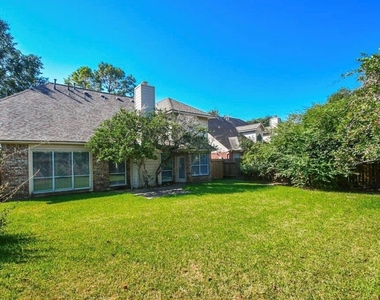 18522 Autumn Park Drive - Photo Thumbnail 13