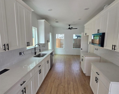 4562 Teton Street - Photo Thumbnail 5