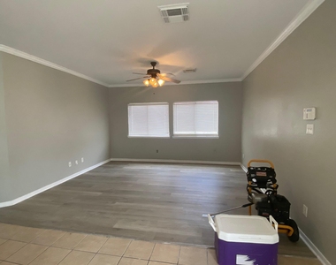 11908 Princess Garden Way - Photo Thumbnail 17