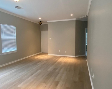 11908 Princess Garden Way - Photo Thumbnail 15