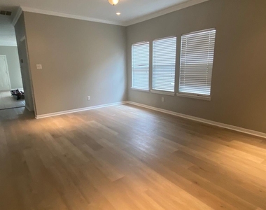 11908 Princess Garden Way - Photo Thumbnail 14