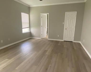 11908 Princess Garden Way - Photo Thumbnail 7
