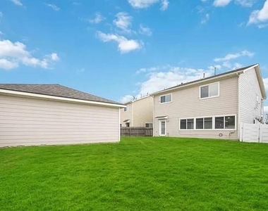 20827 Settlers Lake Circle N - Photo Thumbnail 8