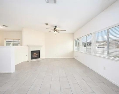 20827 Settlers Lake Circle N - Photo Thumbnail 9