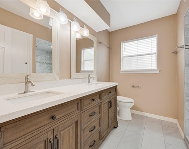 5702 Vestavia Drive - Photo Thumbnail 10