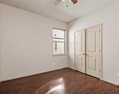 8734 Auburn Mane Drive - Photo Thumbnail 19