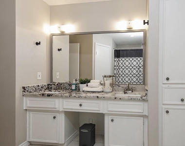 103 N Deerfoot Circle - Photo Thumbnail 15