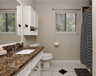 103 N Deerfoot Circle - Photo Thumbnail 17